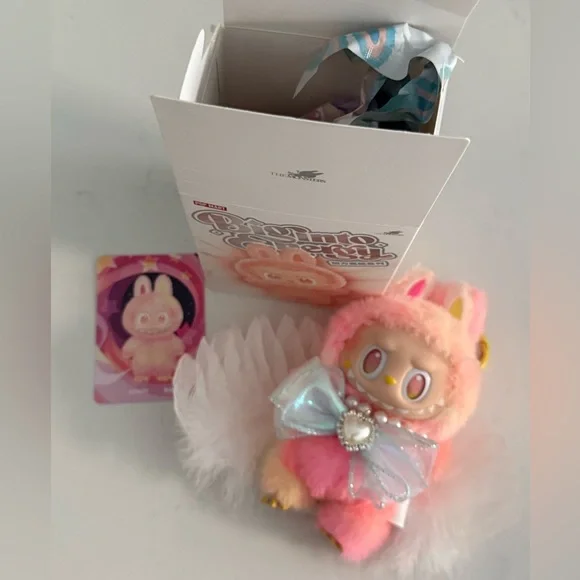 Labubu Plush Pop Mart's The BIG ENERGY series in custom outfit NIB ~ “LOYALTY” - Picture 5 of 13